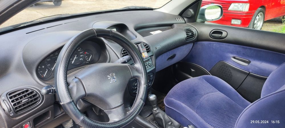 Peugeot 206 бензин