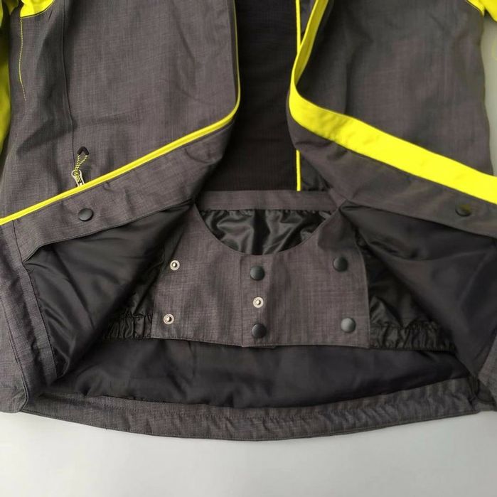 Crivit (Германия) - мембранная куртка для зимних видов спорта