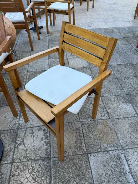 Градински маси и столове