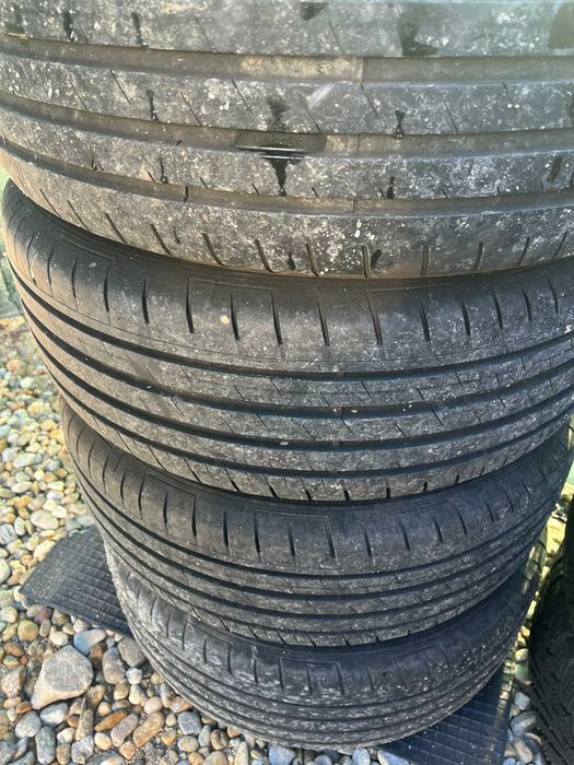 Roti de iarna  Ford R16