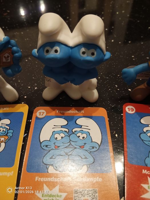 Продавам нови смърфове