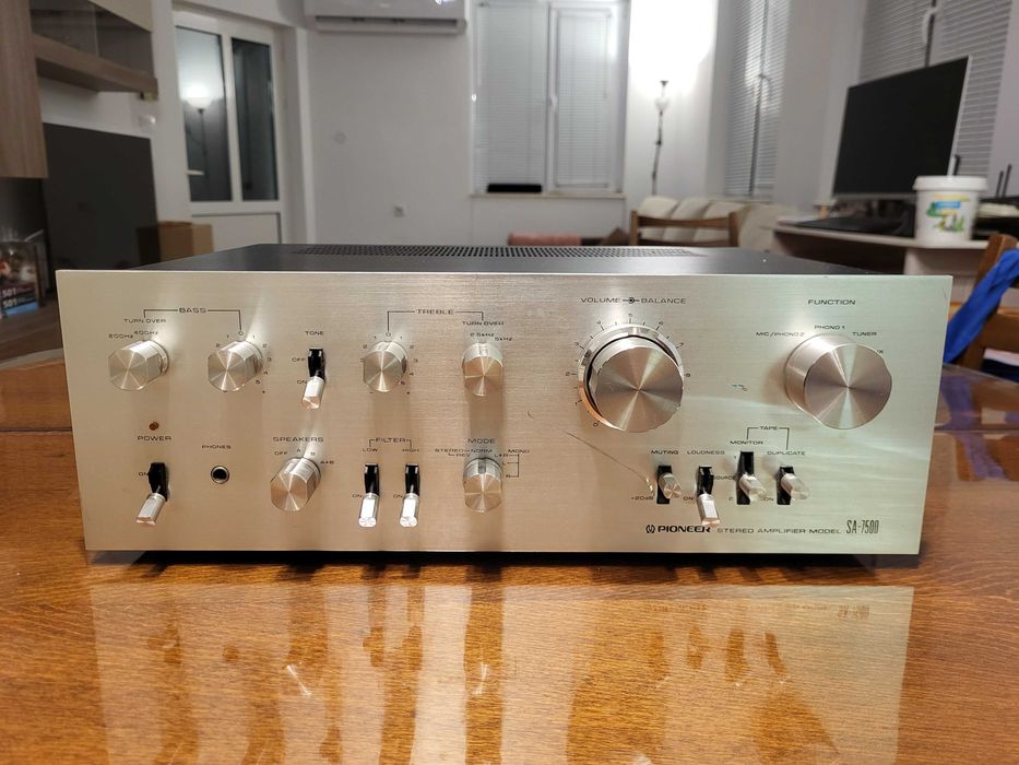 Усилвател Pioneer SA-7500