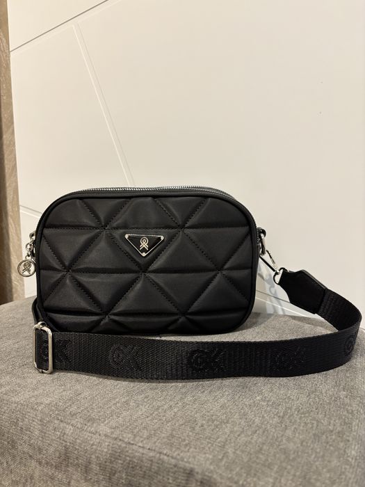 Дамска чанта през рамо