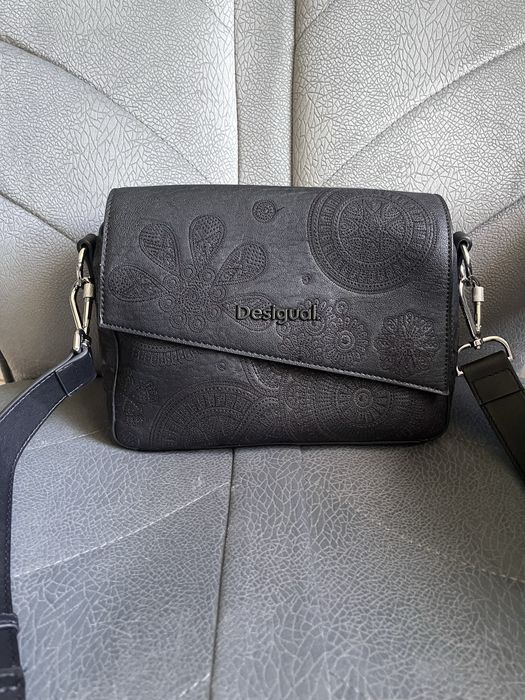 Desigual дамска чанта
