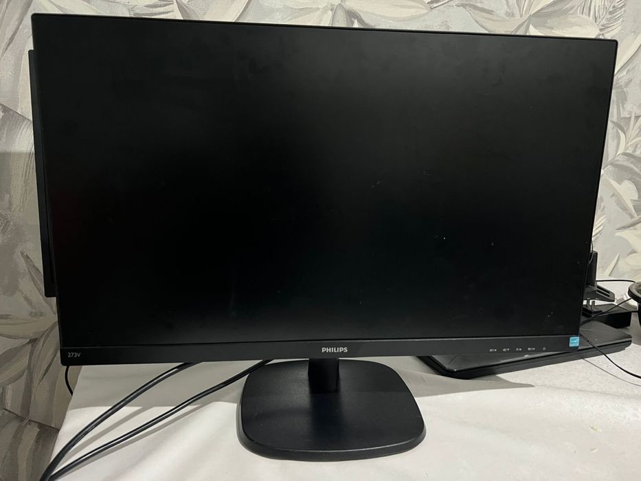 Монитор Philips, почти новая