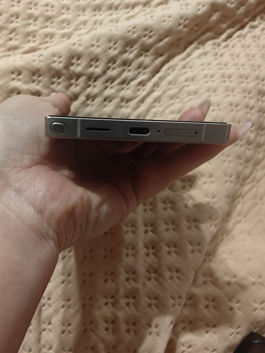 Продам Samsung s25 Ultra