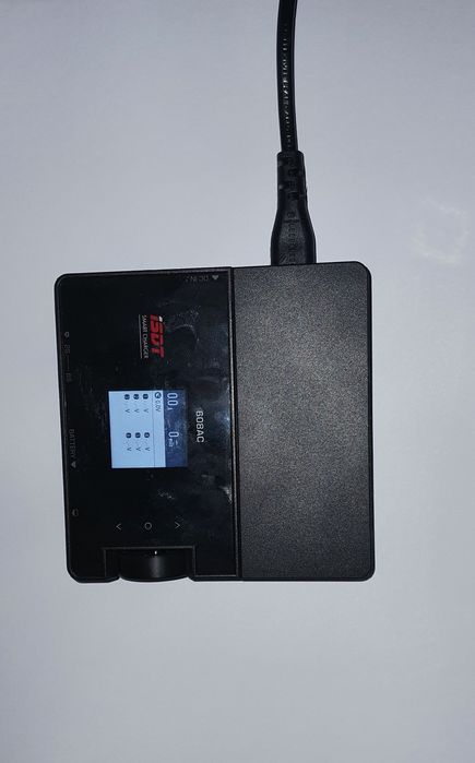 Încărcător acumulatori LiPo ISDT 608AC