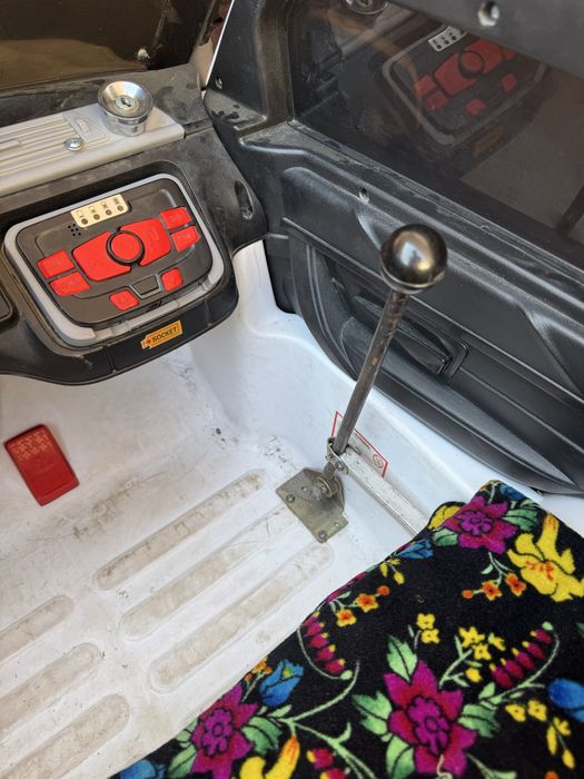 Продается детская электромобиль и Гираскутер граборд сигвей