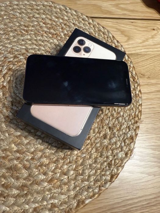 IPhone 11 Pro - чудесен подарък за Коледа