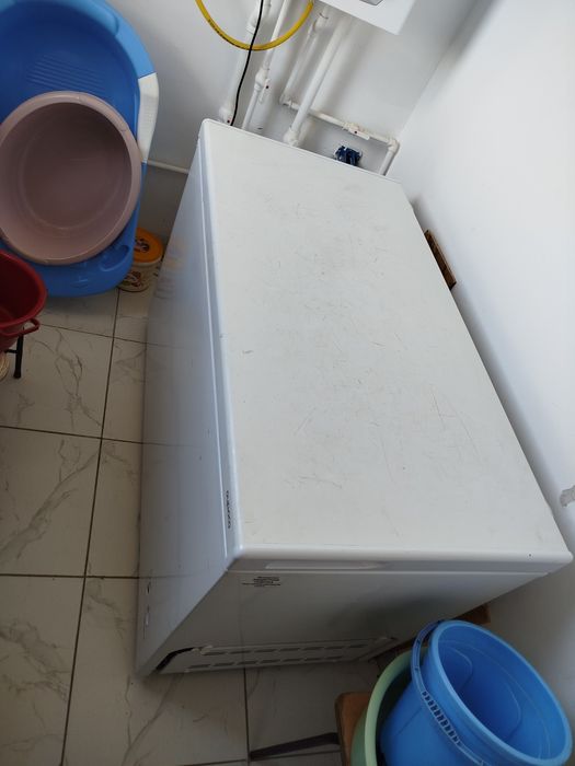 Продам морозильник