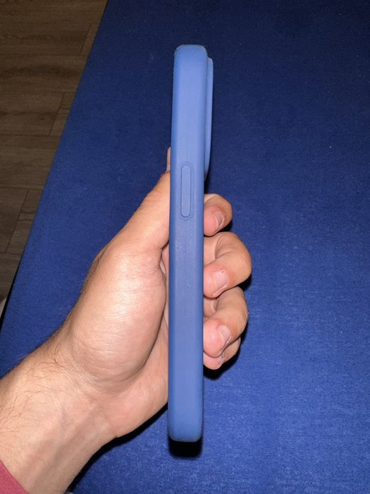 2 Huse compatibile cu iPhone 15 pro