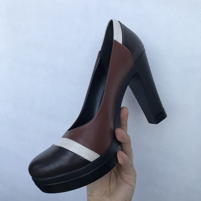 Продам кожаные туфли 38-39