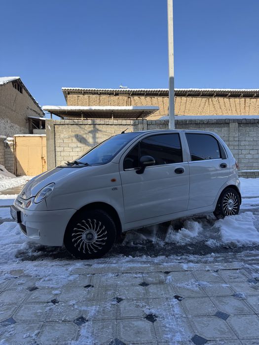 Narxini kelishamiz tel qilinsa