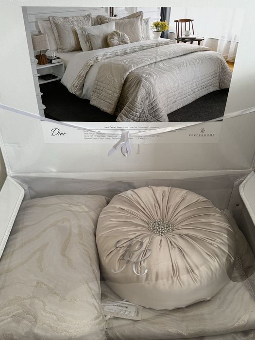 Продам новое покрывало!