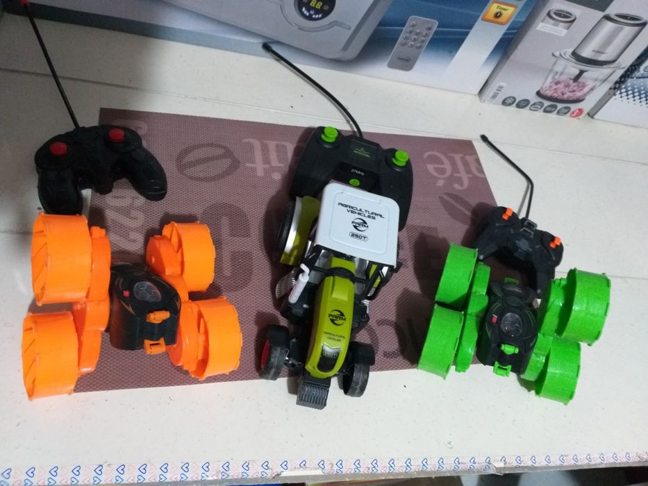 Masinute Spaider si Tractoras Pe Telecomanda