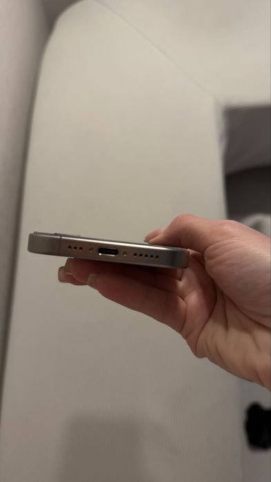 Iphone 15 pro в идеальном состоянии!