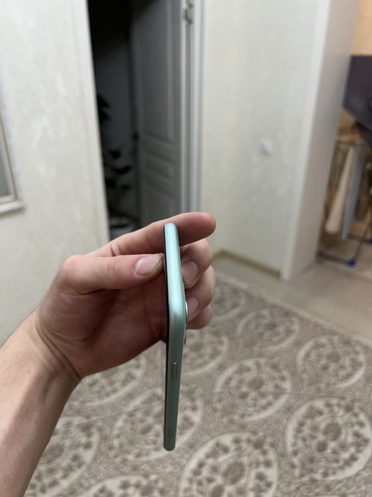 айфон 11 64ГБ 69%