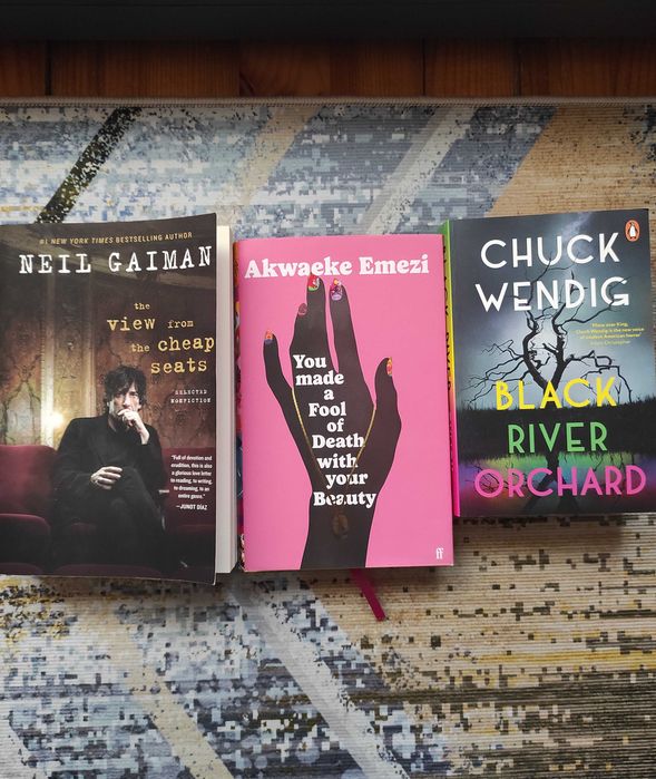 Книги на български и английски език