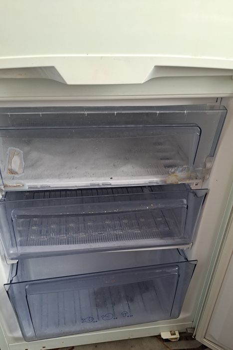 Холодильник продам