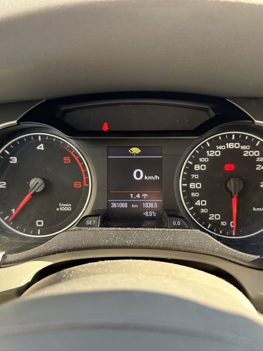 Vand Audi A4 B8.