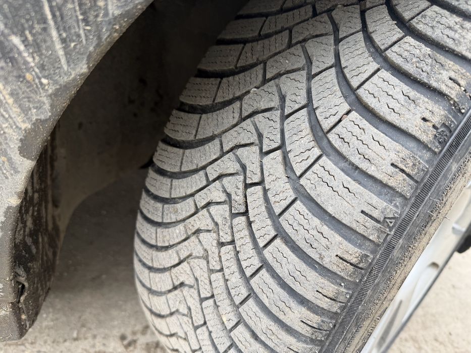 Jante Mercedes R17 cu anvelope 225/45r17 5x112