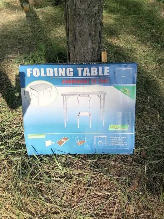 Комплект сгъваеми маса и столове подходящи за къмпинг и градина