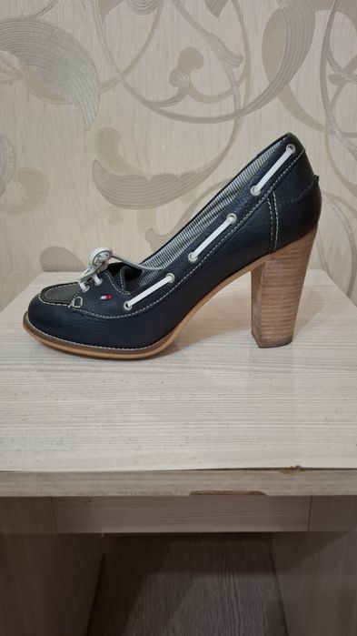 Продам кожаные туфли 38 размер