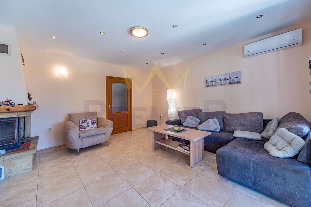 Продава се Къща в Балчик - 185 кв.м за 946 €/кв.м - Снимка #1