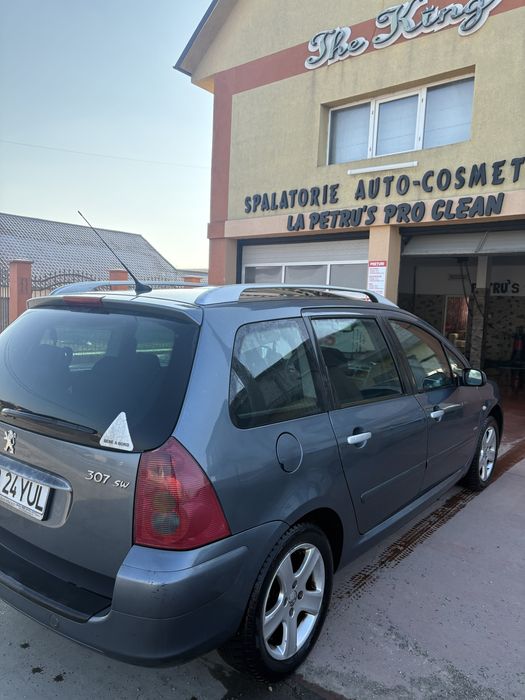 Peugeot 307 // 2.0 diesel  // 7 locuri
