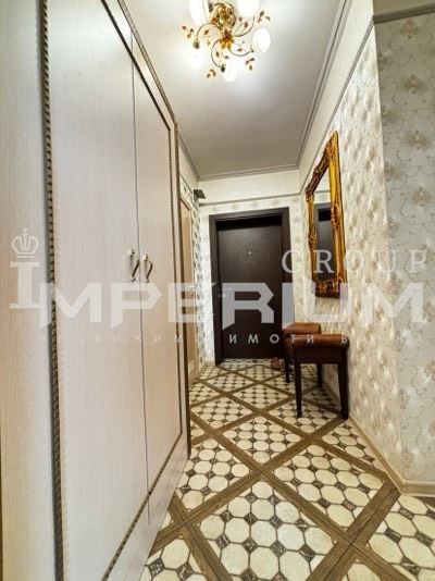 Дава се под наем Двустаен апартамент в Варна, Лятно кино Тракия - 101 кв.м за 714 € - Снимка #9