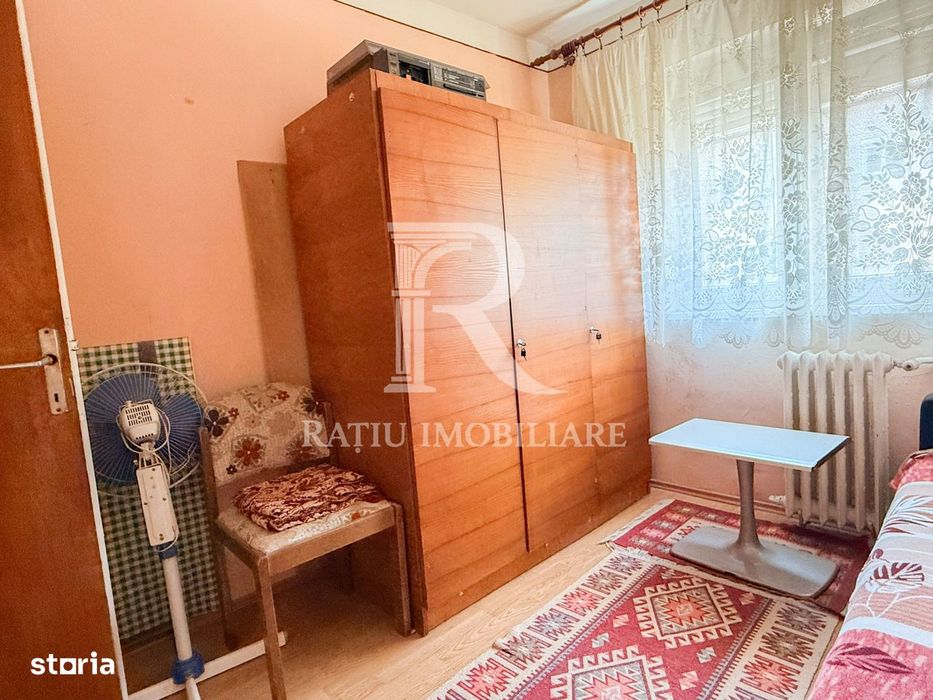 Apartament cu 3 Camere Decomandat | Aleea Călinului | Oradea