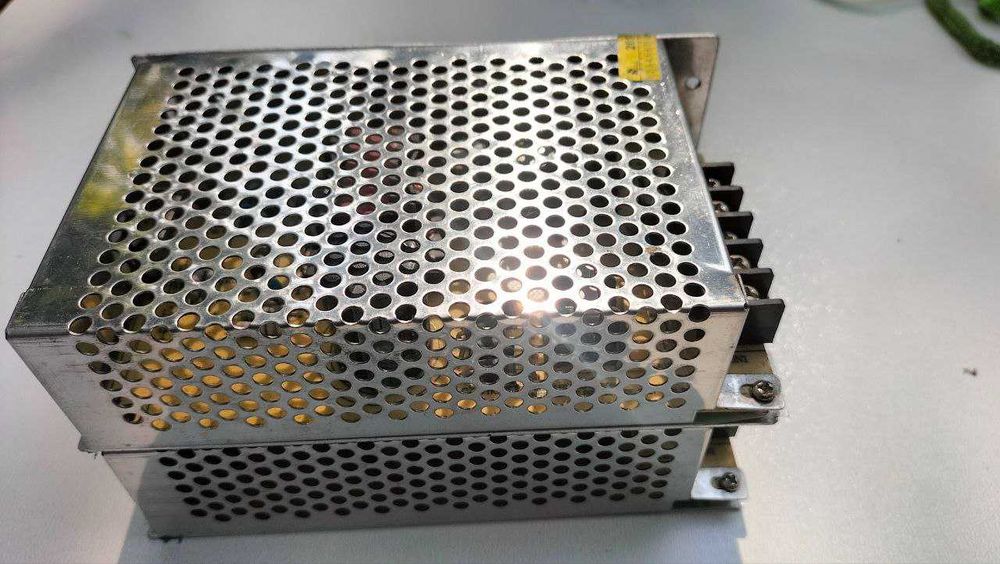 Продается блок питание 12 Вольт 10 Ампер