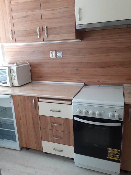 Дава се под наем Двустаен апартамент в Шумен, Бялата пръст - 45 кв.м за 240 € - Снимка #2