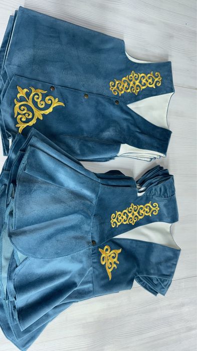 Национальные жилетки