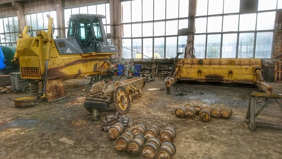 Ремонт на булдозери, багери, строителна техника EFIR RVM