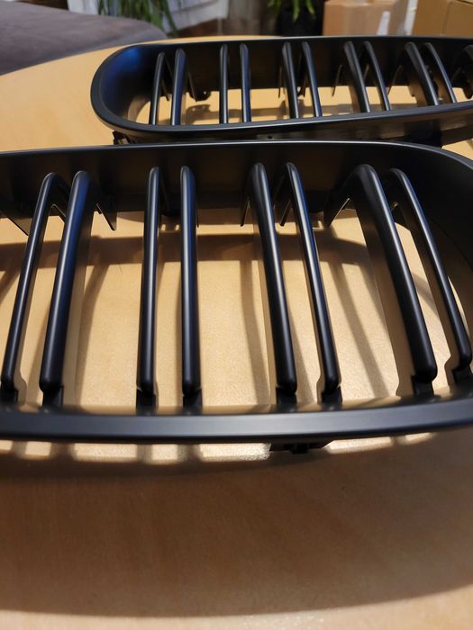 Решетка Маска / Бъбреци BMW 5 E60 E61 M5  М Черен мат - двойни