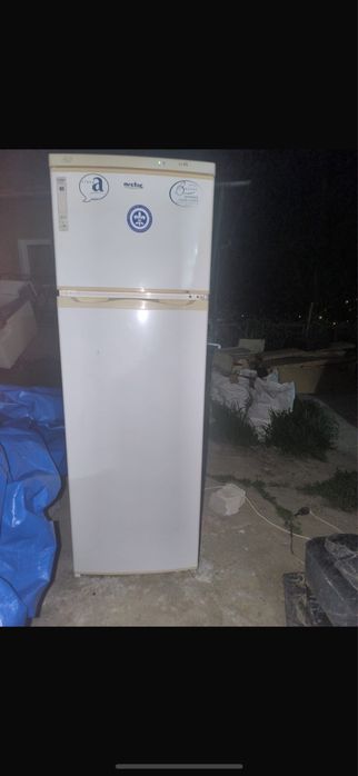Frigider arctic 149 lei cu defect poza 2 dar functional probat
