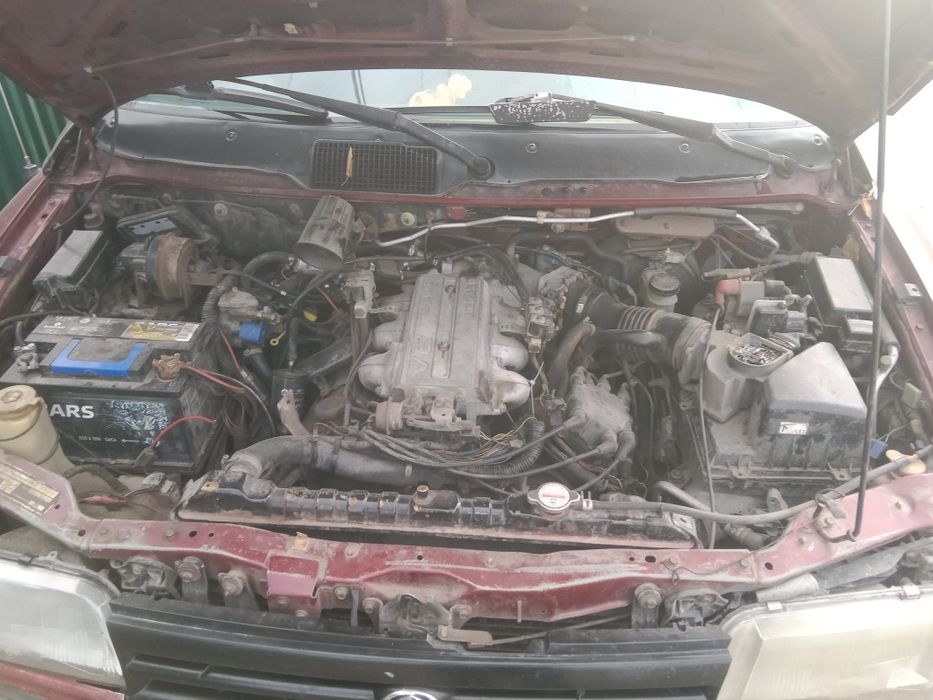 Продам Мазда MPV