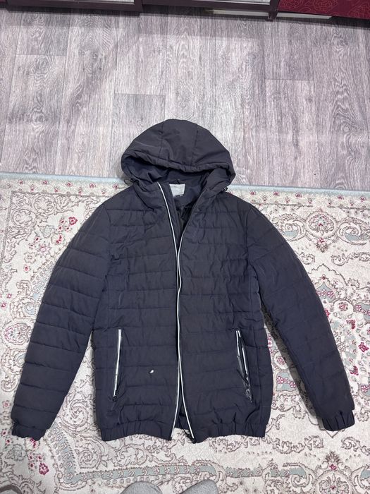 Продам куртку мужскую