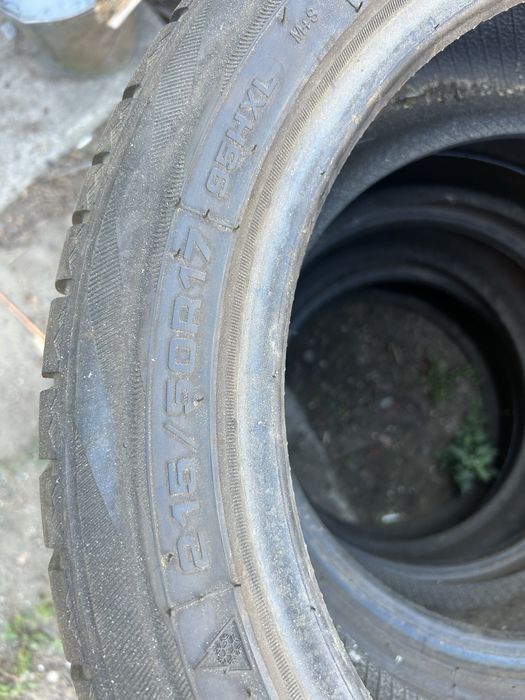 Продам резину 215/50 r17