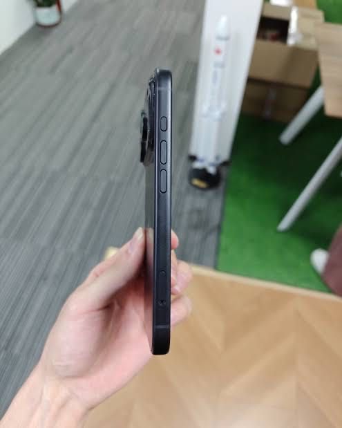 iPhone 17pro б/у
