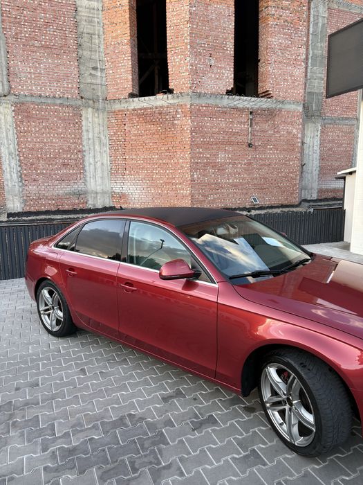 Audi A4 B8 1.8 TFSI 160 CP | Manuală | Piele | Încălzire scaune|