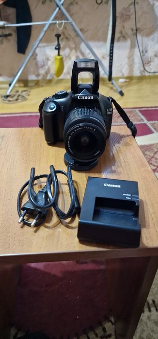 Продам фотоаппарат Canon