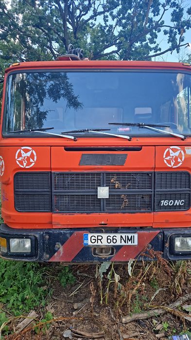 Camion cu greifer de vanzare