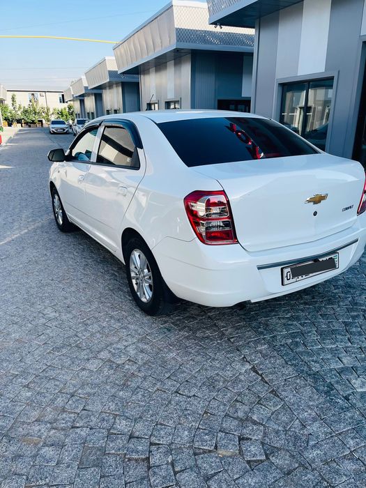 Chevrolet Cobalt 2025 — 4