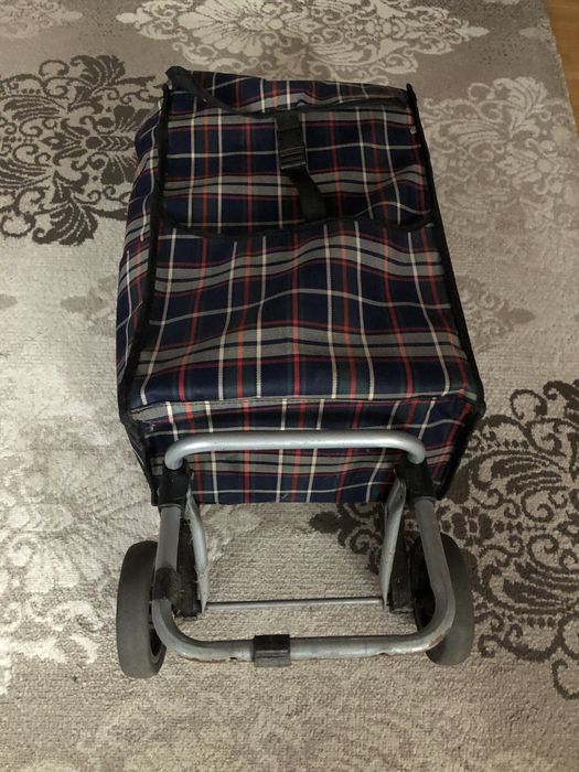Carucior cumparaturi