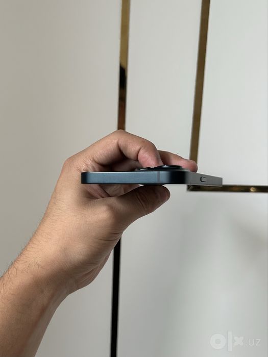 iPhone 14 Midnight ideal