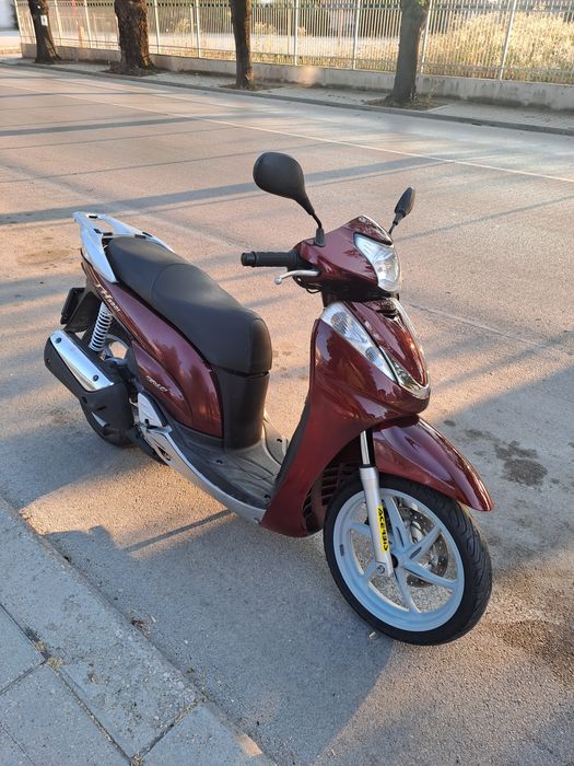 Скутер Хонда Sh 300