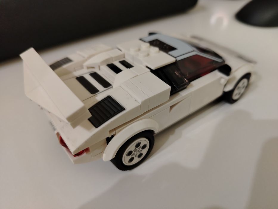 LEGO Speed Champions Lamborghini Countach (оригинал)