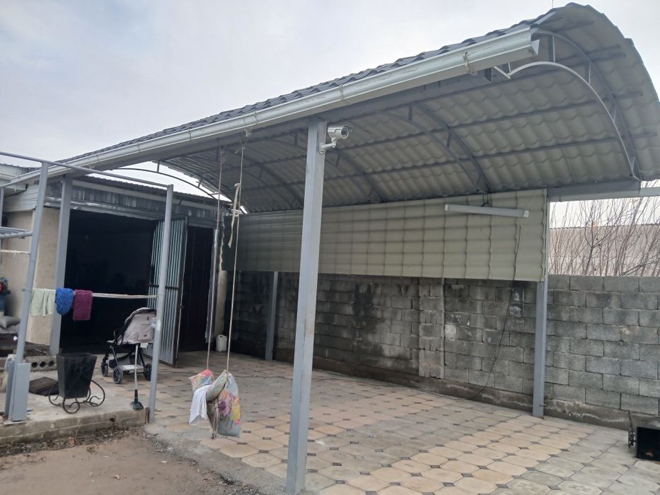 Дом продаётся  всеми удобствами